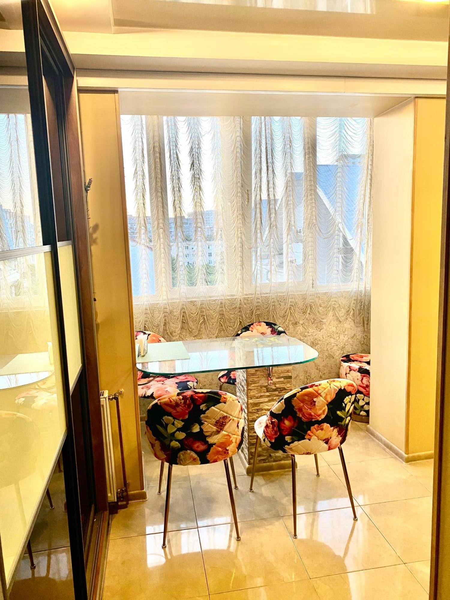 View Apartment Семицвіт ลวีฟ ภายนอก รูปภาพ